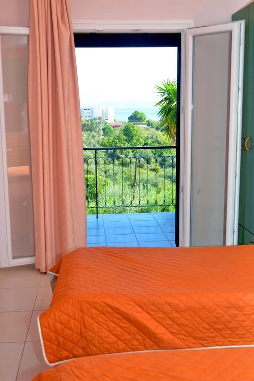 Krystallia Apartments Dassia (Corfu) Exterior photo