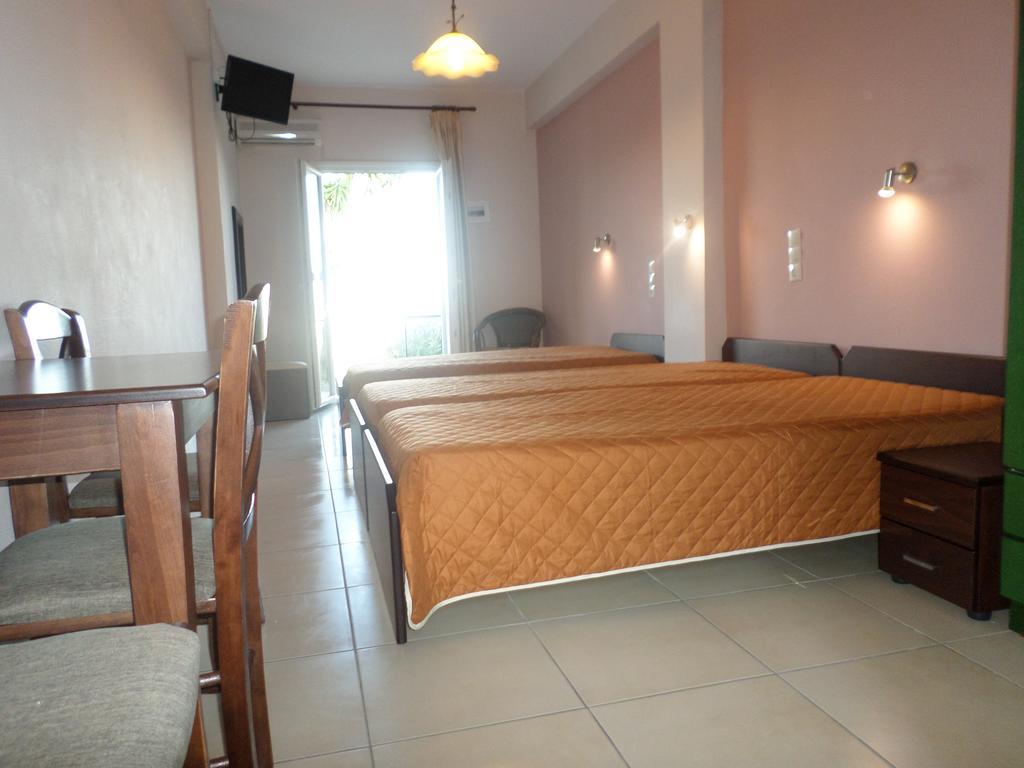 Krystallia Apartments Dassia (Corfu) Exterior photo