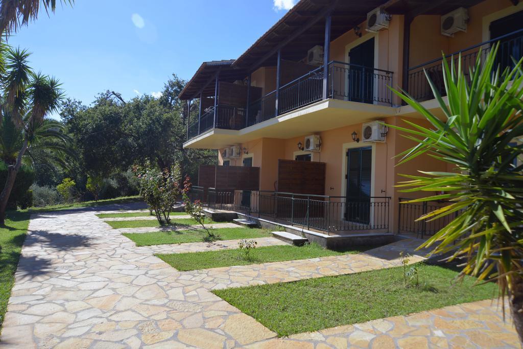 Krystallia Apartments Dassia (Corfu) Exterior photo